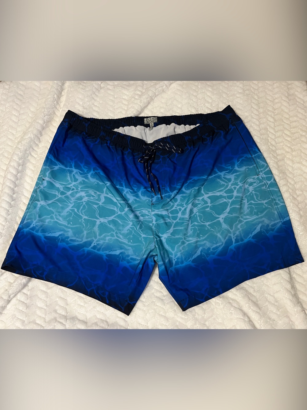Men's Blue Gradient Wave-Print Swim Board Shorts